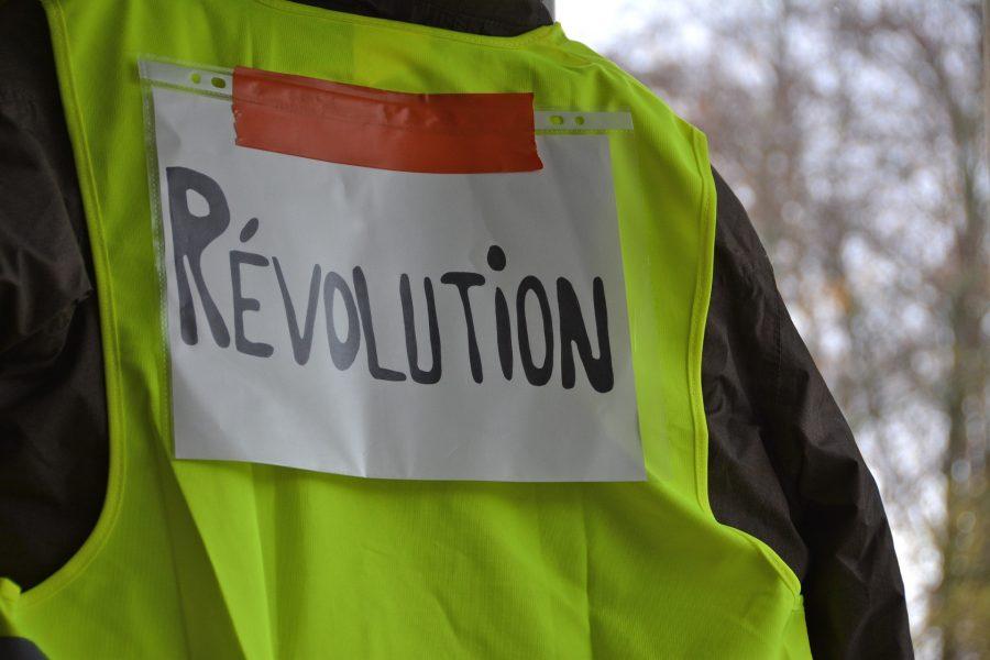 Gilet gialli, ecco perché non si fermeranno nonostante tutto gilet gialli