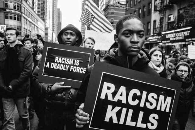 Necropolitica e bio-potere: razzismo, repressione sociale e morte