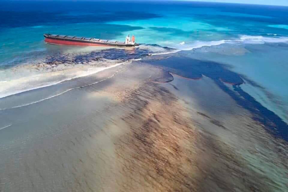 Mauritius: il disastro ambientale provocato da una nave