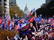 Trump, Biden, l’America violenta e una difficile transizione trump biden