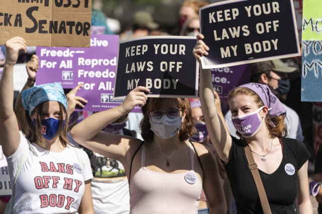L’odissea del diritto all’aborto delle donne del Texas