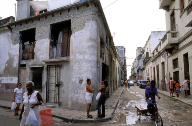 Cuba è un modello da imitare sul vaccino Cuba è un modello da imitare sul vaccino