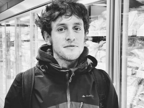 Ragazza senza prefazione: il romanzo d'esordio di Luca Tosi