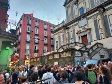 Giù le mani dall'Asilo Filangieri: Napoli risponde all'aggressione neonazista
