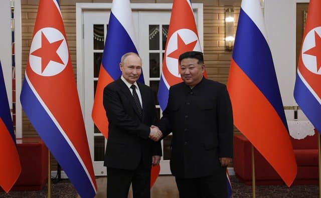 Vladimir Putin e Kim Jongun a un'incontro a Pyongyang il 19 giugno 2024 Vladimir Putin e Kim Jongun a un'incontro a Pyongyang il 19 giugno 2024