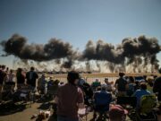 Striscia di Gaza invasa dall’“esercito dei selfie” di Israele