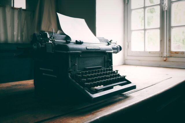 typewriter-8622984_1920 Nero come il buio