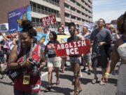 ICE, la nuova psico-polizia di Trump, continua a uccidere senza ritegno ICE, la nuova psico-polizia di Trump, continua a uccidere senza ritegno