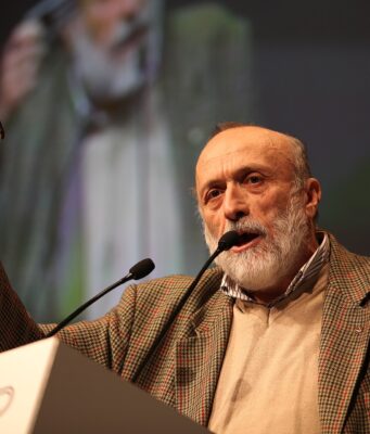 Carlo Petrini durante il Congresso italiano di cucina d'autore tenutosi tra il 31 gennaio e il 2 febbraio 2010