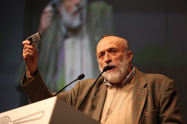Carlo Petrini durante il Congresso italiano di cucina d'autore tenutosi tra il 31 gennaio e il 2 febbraio 2010